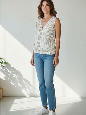 NWT Splendid Striped Sleeveless Top in Cream and Taupe